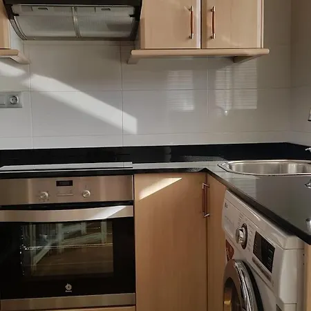 ático Muy Luminoso Con Parking, Apartamento