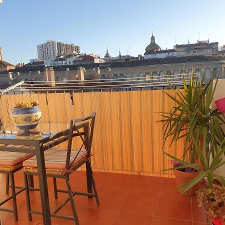 ático Muy Luminoso Con Parking,