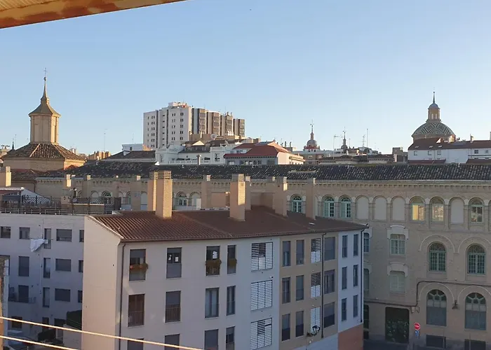 ático Muy Luminoso Con Parking, * Saragoça