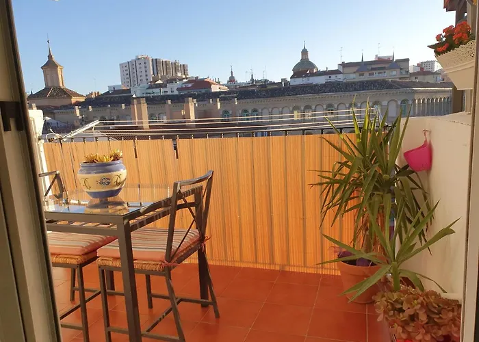 ático Muy Luminoso Con Parking,